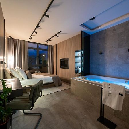 Velvet Rooms & More ซาดาร์ ภายนอก รูปภาพ